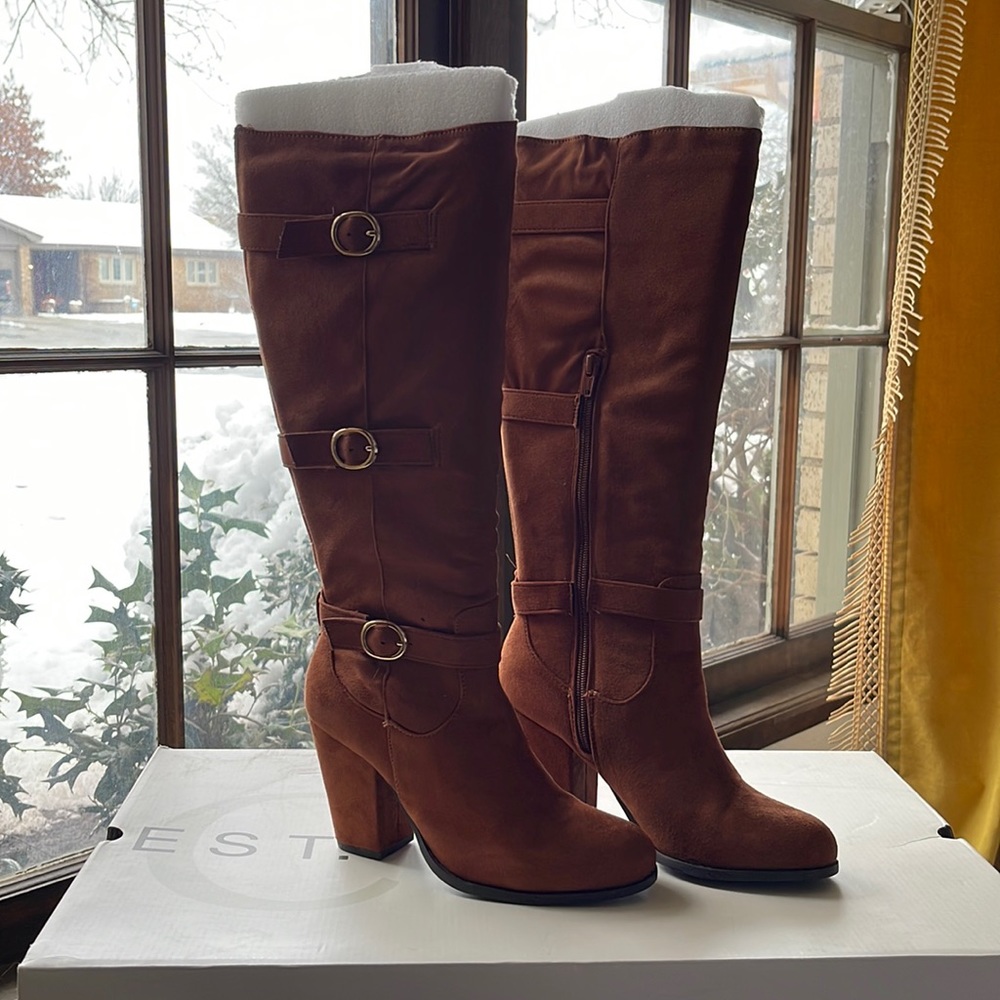 NWB Est. 1946 Brown Boots With Buckles